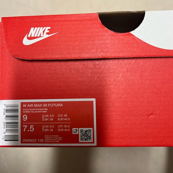 Nike Air Max - Picture 2 of 2